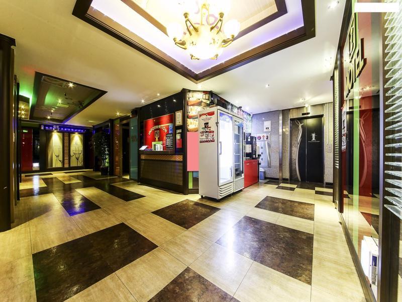 Hotel I 2*