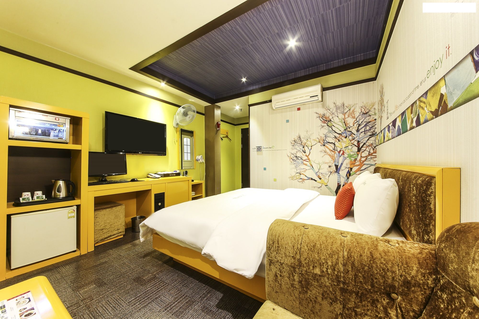 I Hotel 2*