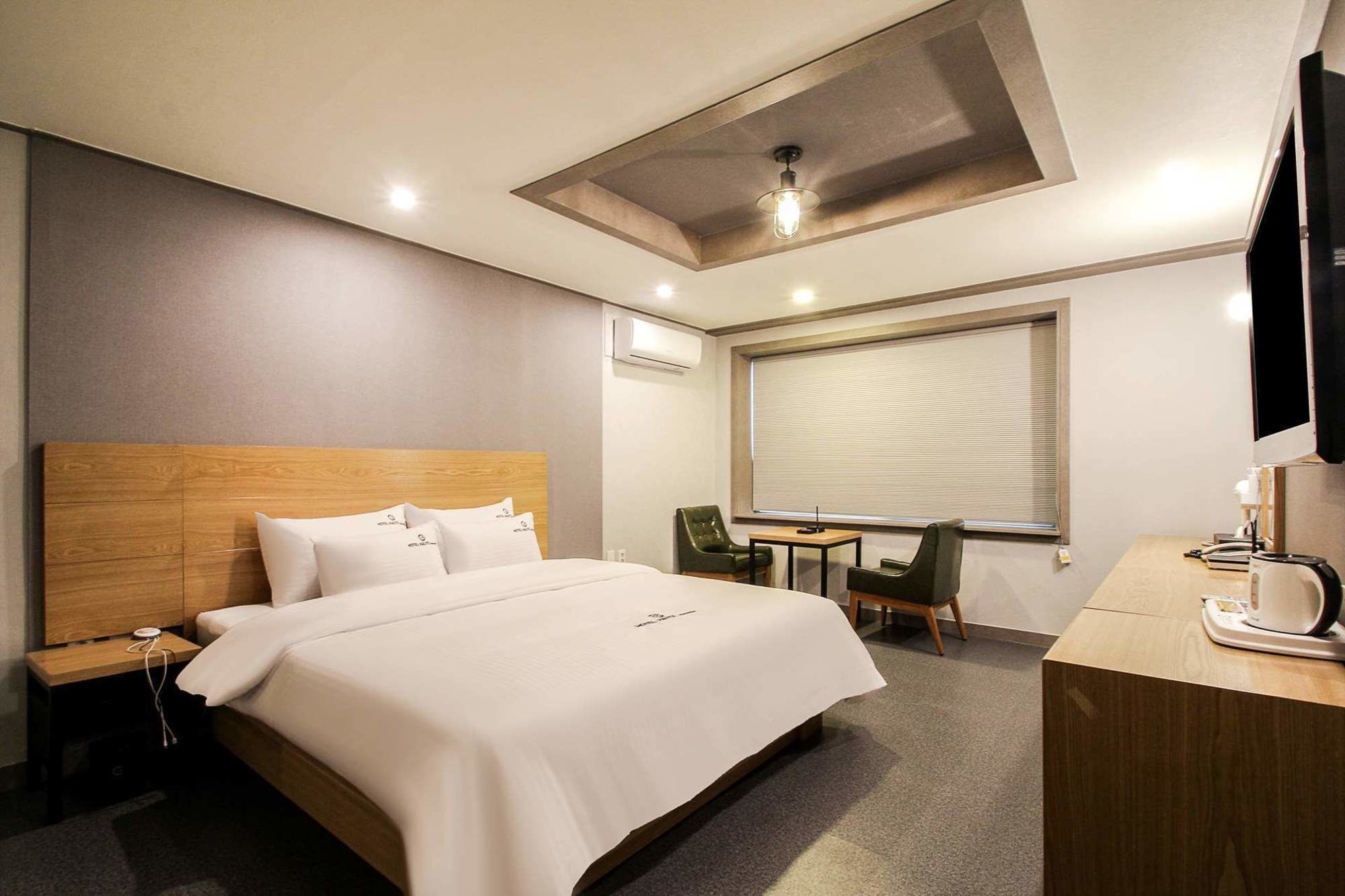 Haute Hotel 2*