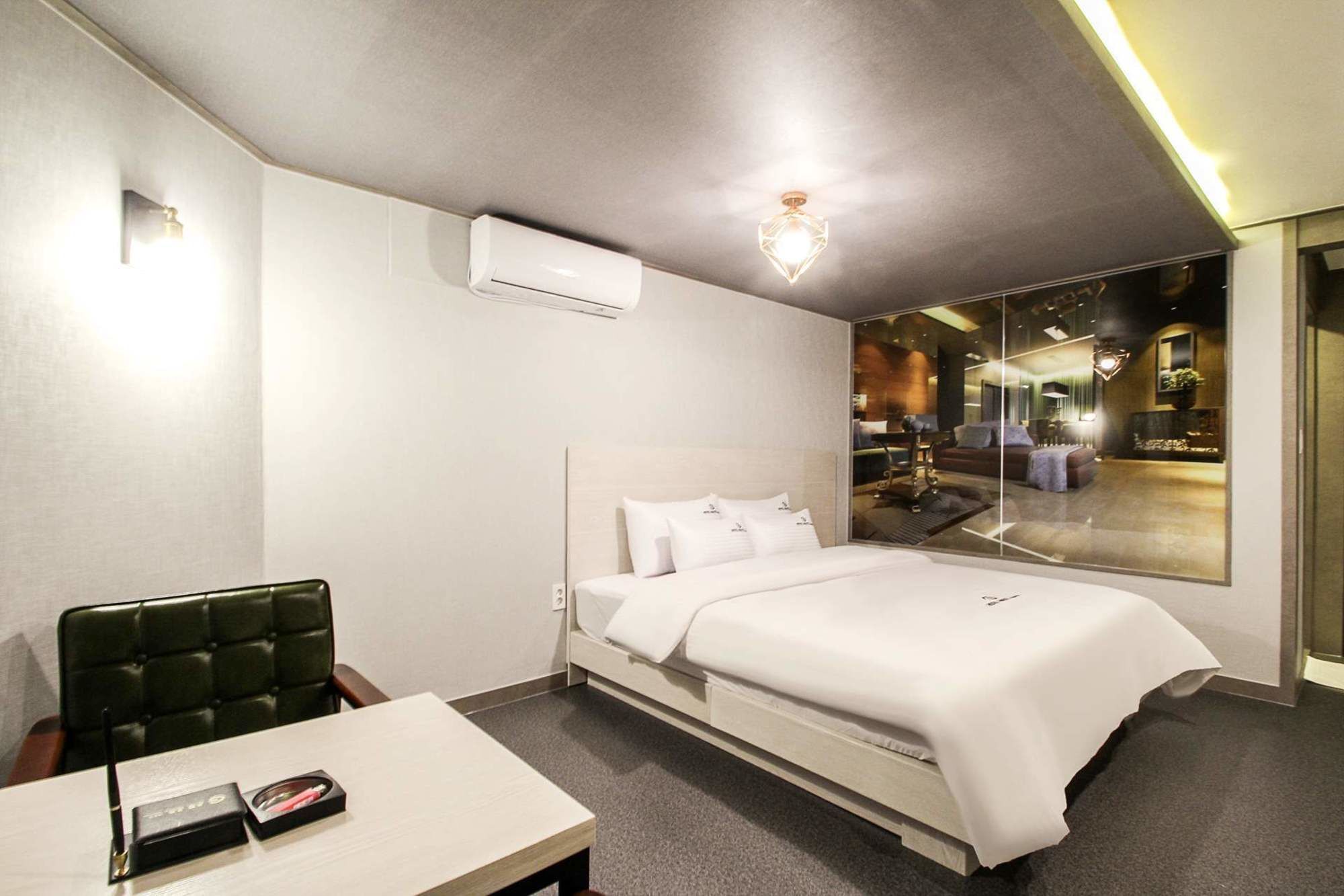Hotel Haute 2*