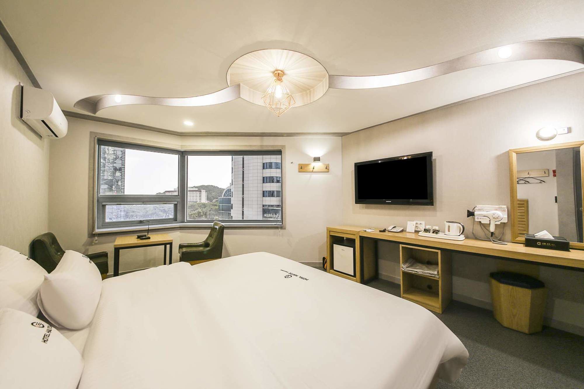 Haute Hotel 2*