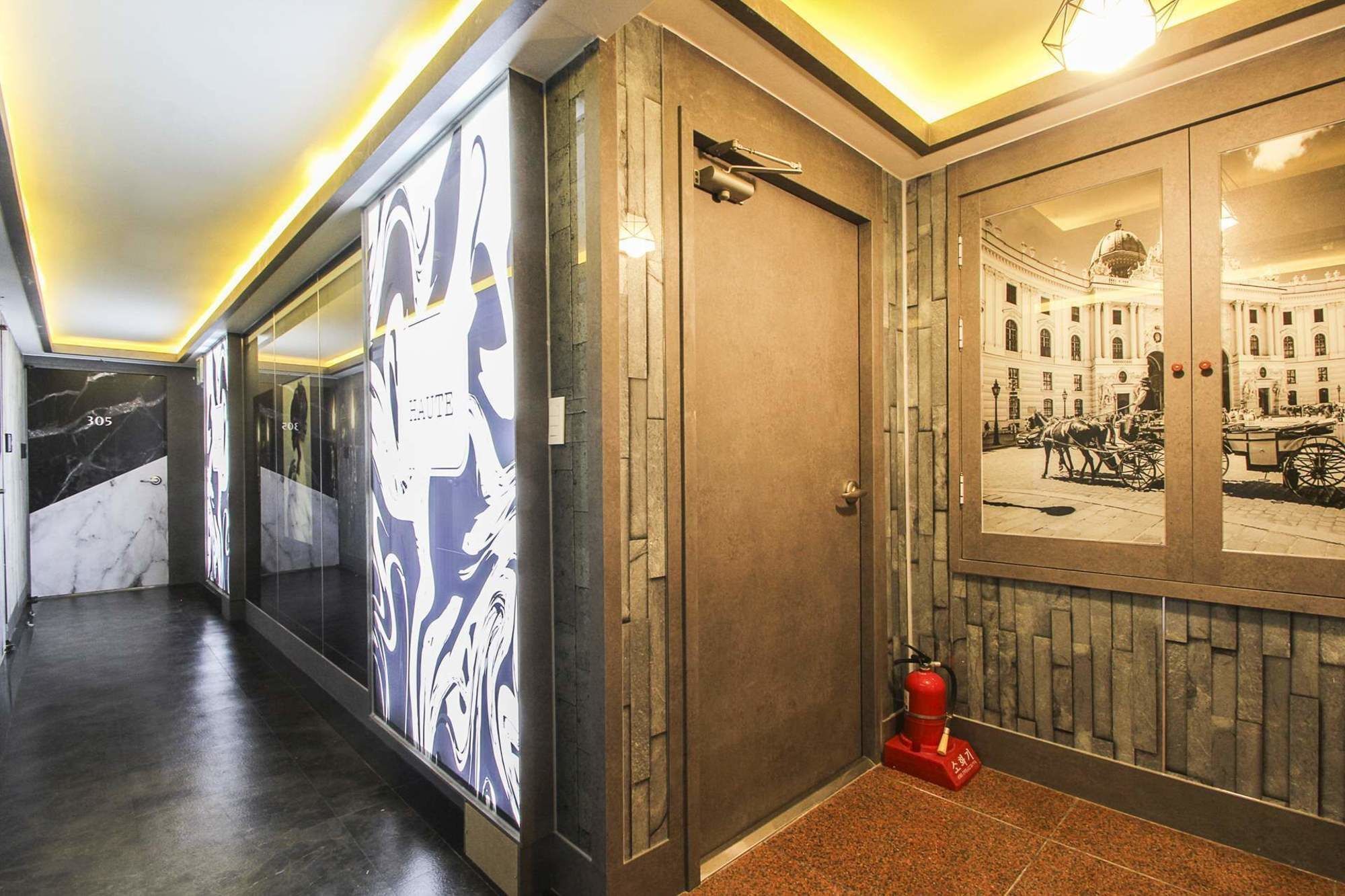 Haute Hotel