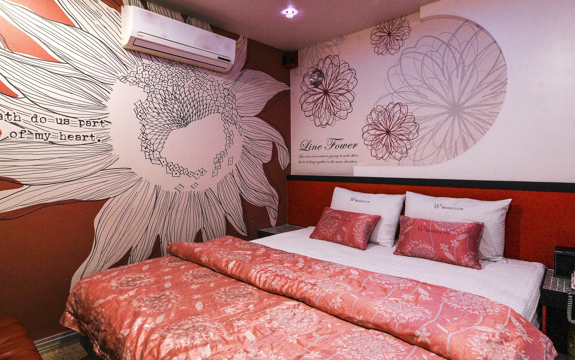 Hotel W