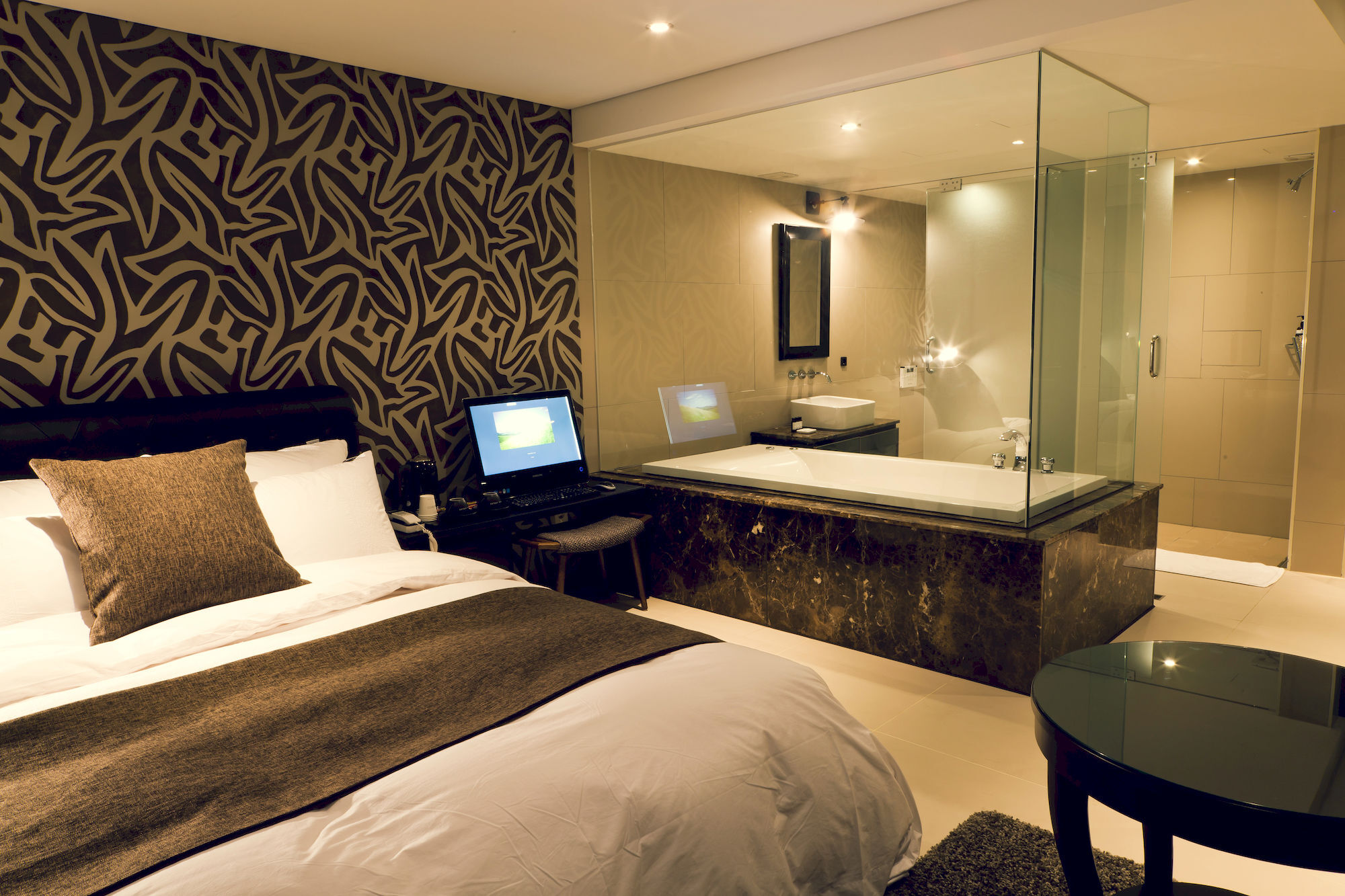 Hotel Amare