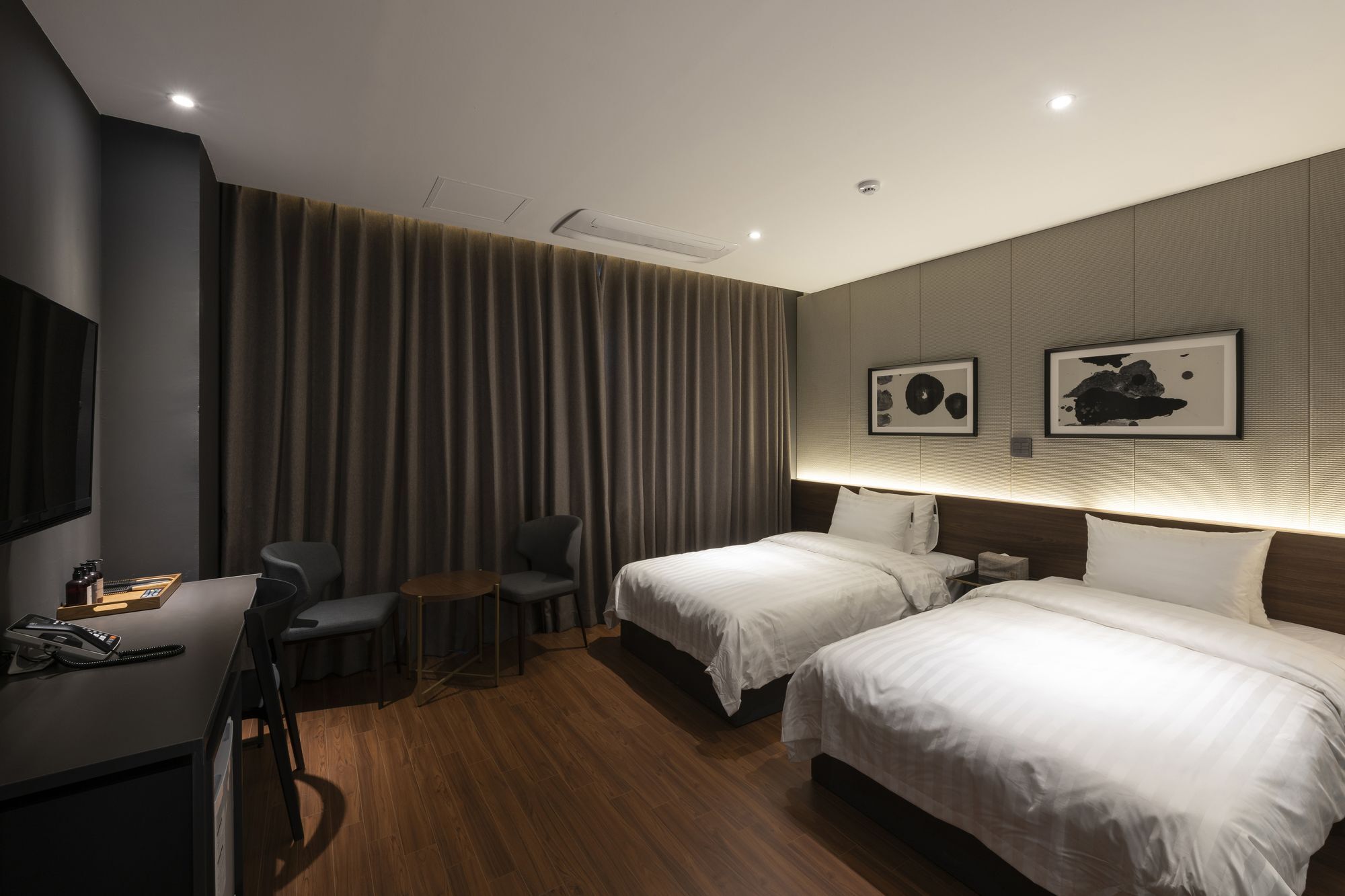 Brown-dot Shinho Hotel 3*
