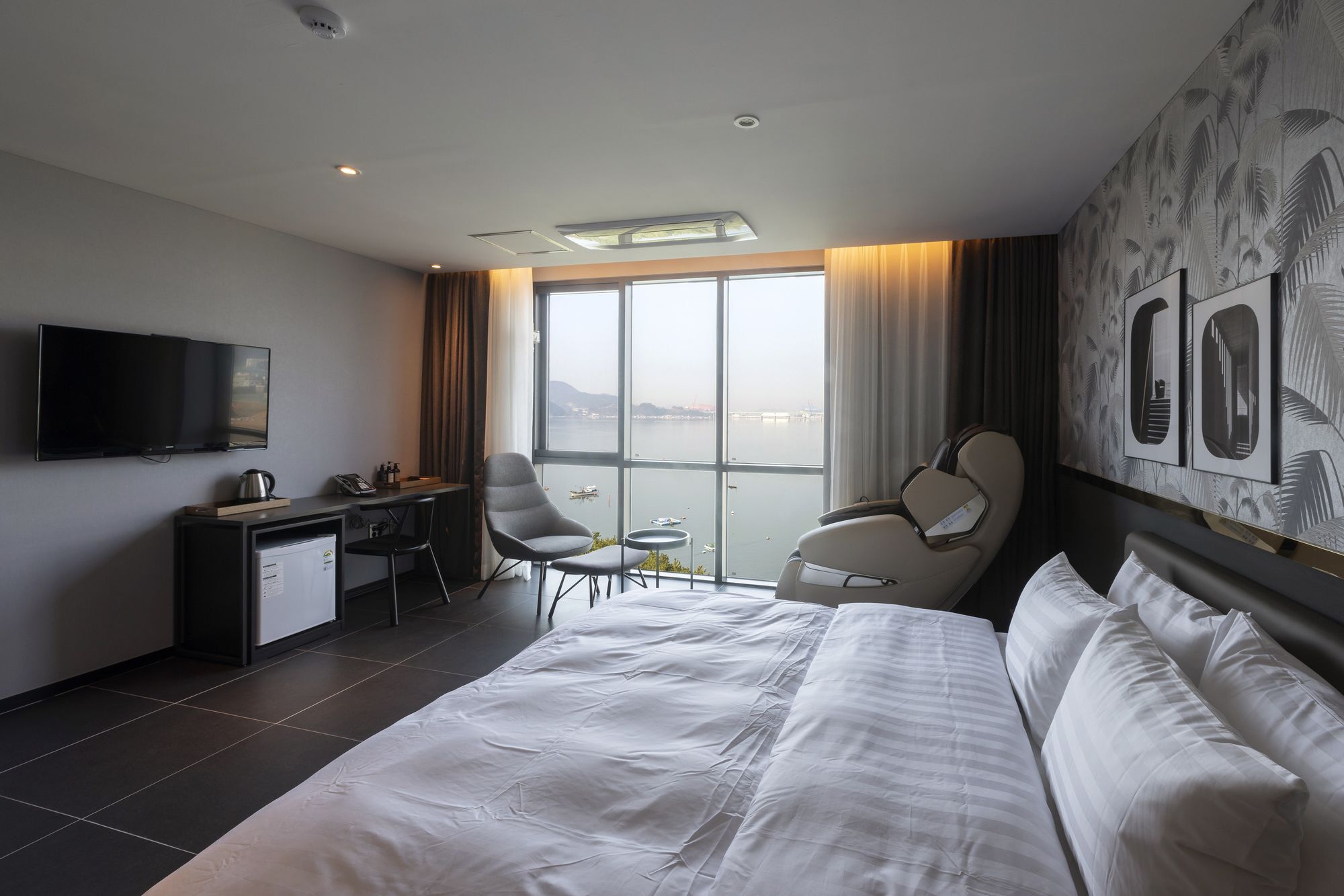 Brown-dot Shinho Hotel 3*
