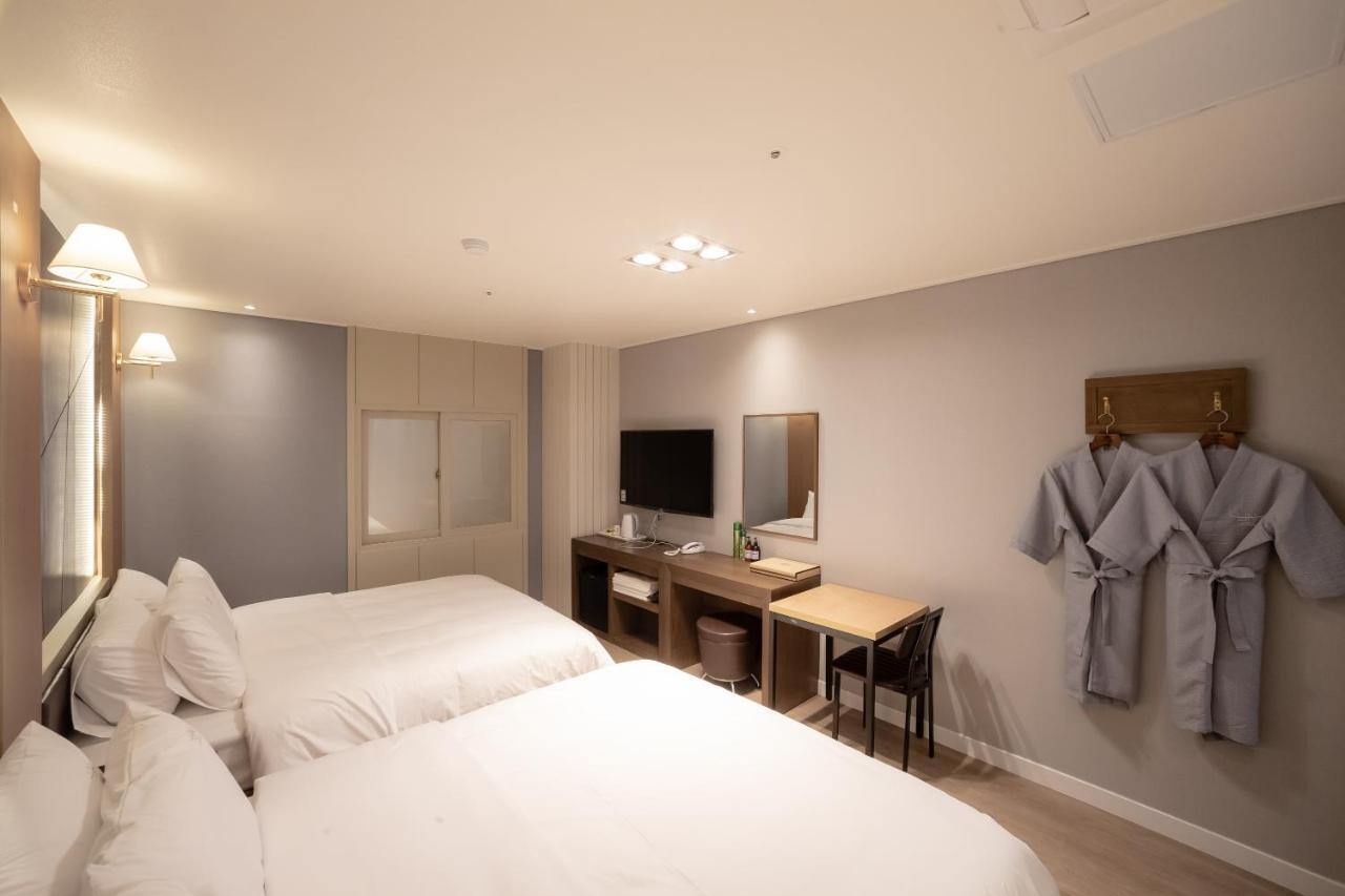 Lin Motel
