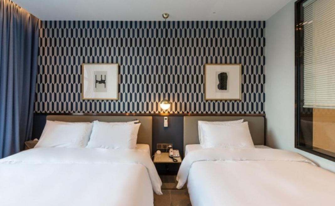 Hotel Brown Dot Deokcheon 3*