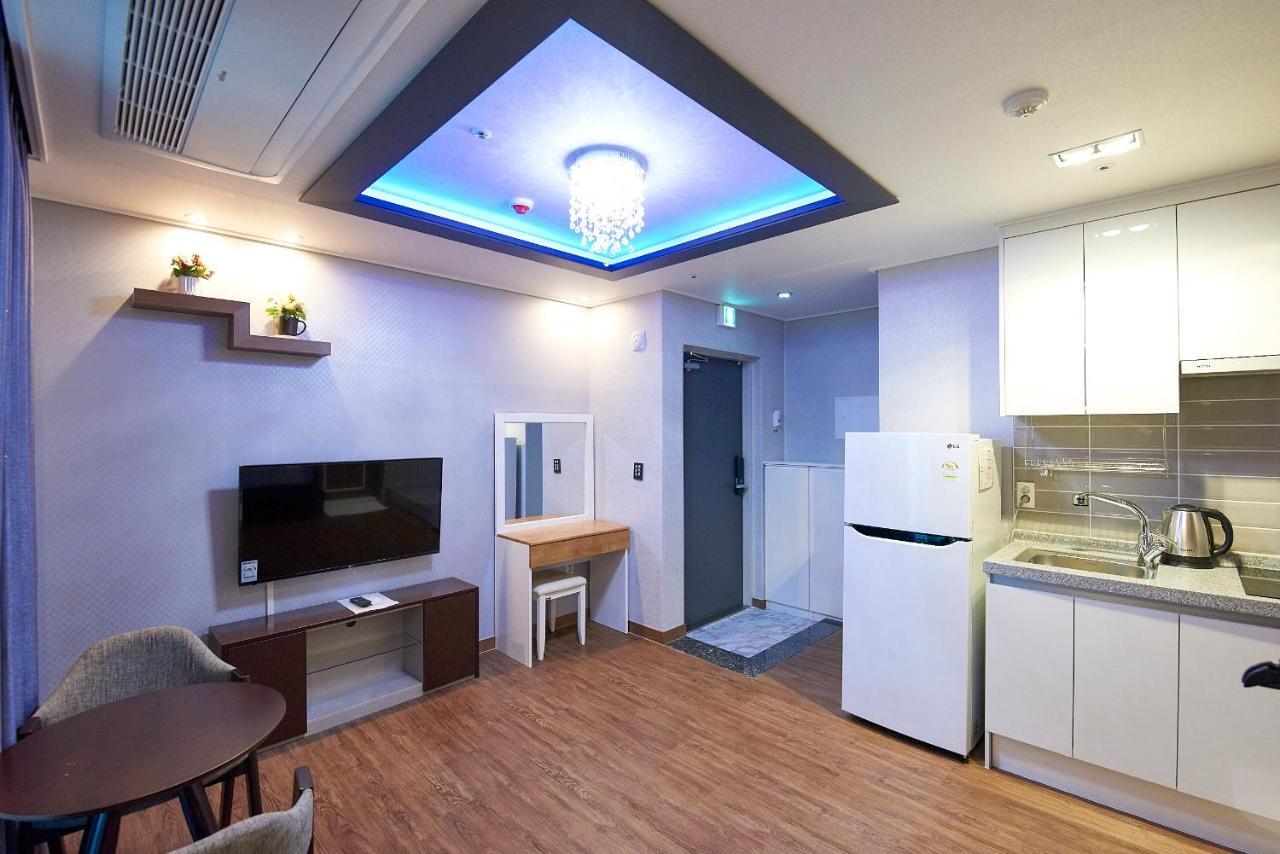 The Port Hotel 2*