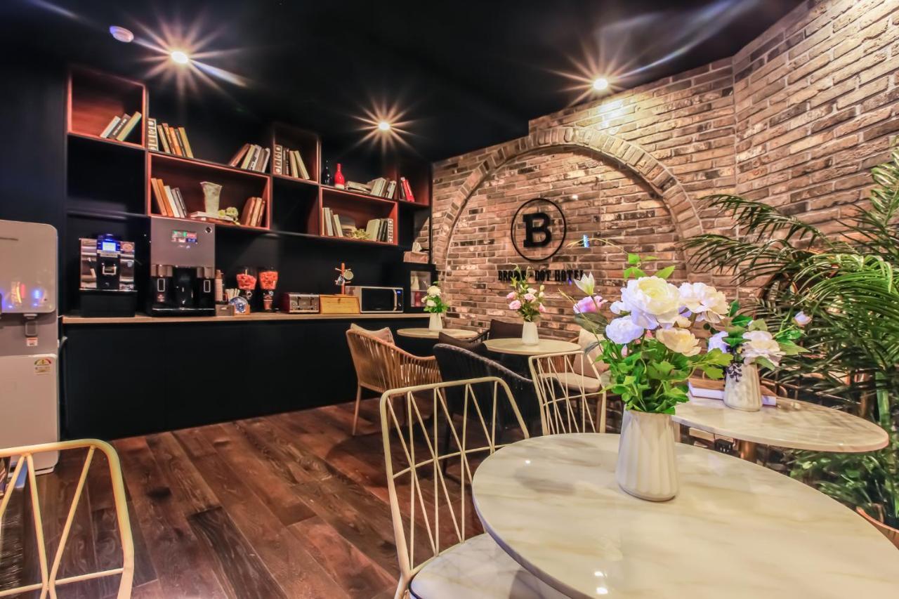 Brown-dot Yangjeong Khách sạn Busan