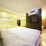 Iris Motel