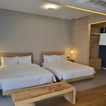 Hound Hotel Haeundae Signature