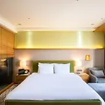 Baymond Hotel