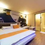 U Hotel