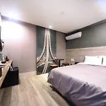 Sol Motel