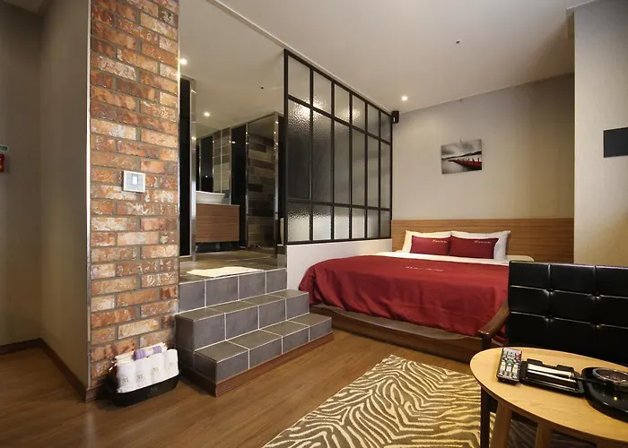 The May Hotel