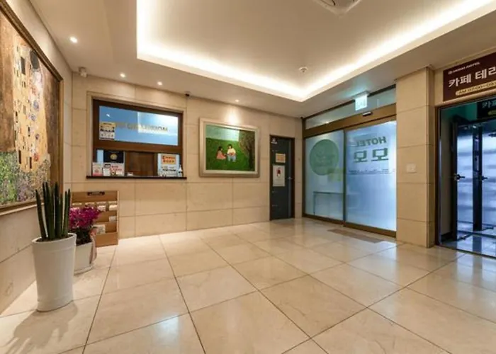 Hotel Momo
