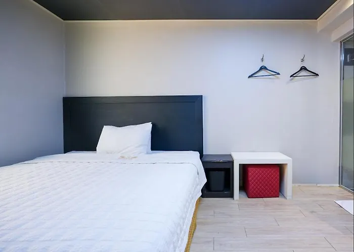 Z Motel Daeyeon Busan
