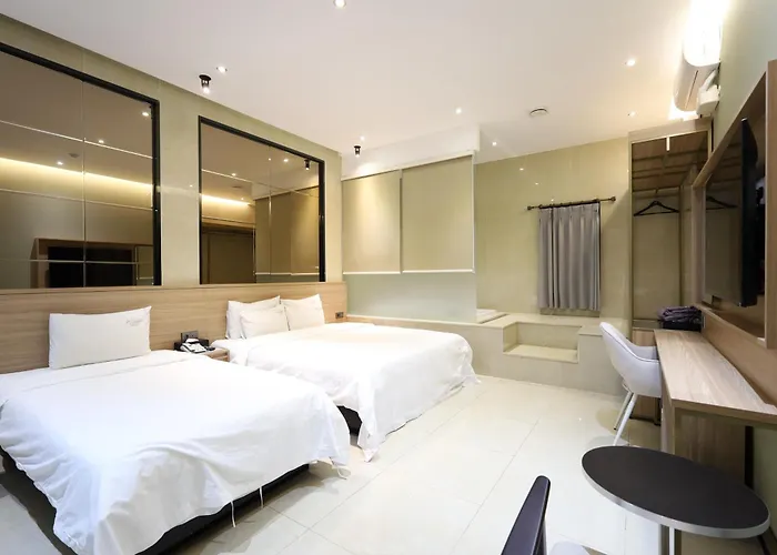 Almond Hotel Busan Station