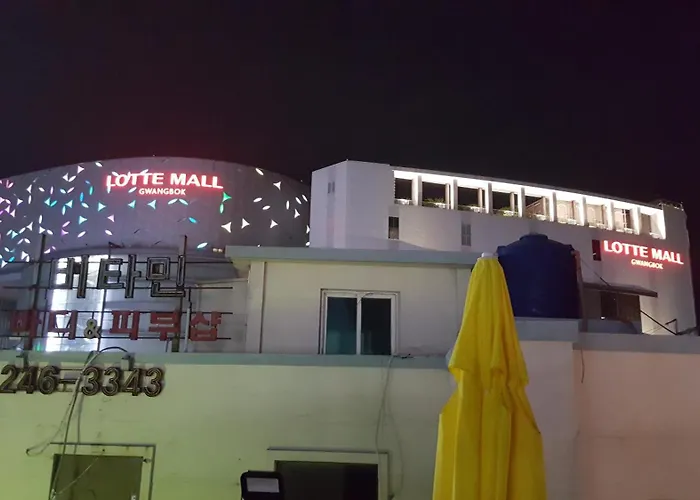 24 Guesthouse Nampo Station
