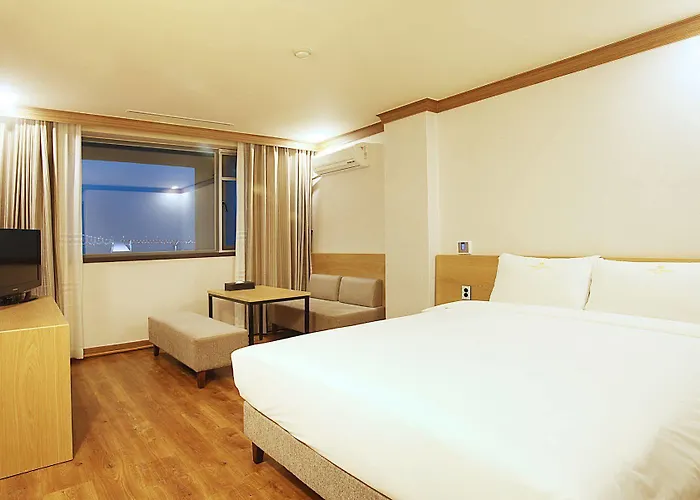 Dawn Beach Hotel Busan