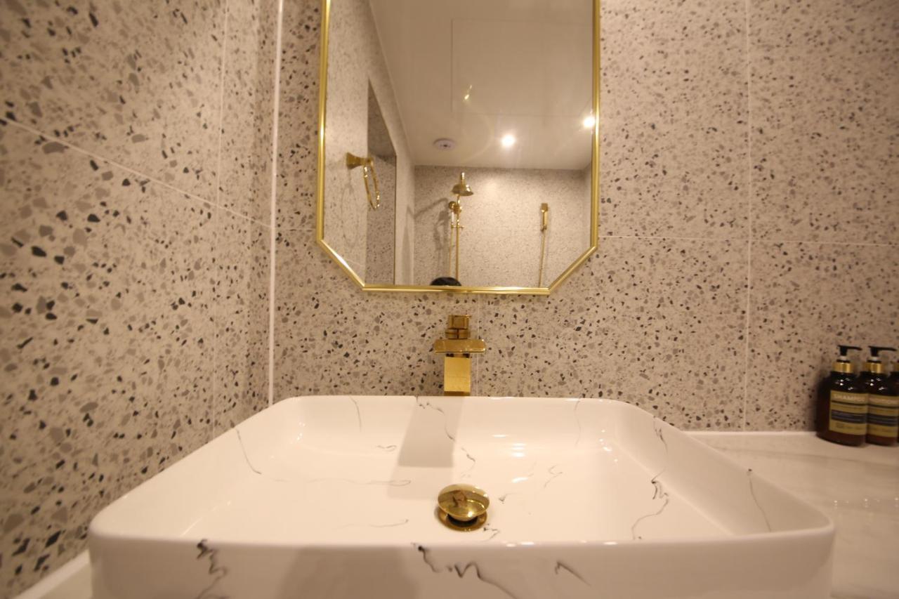 Den Basta Hotel
