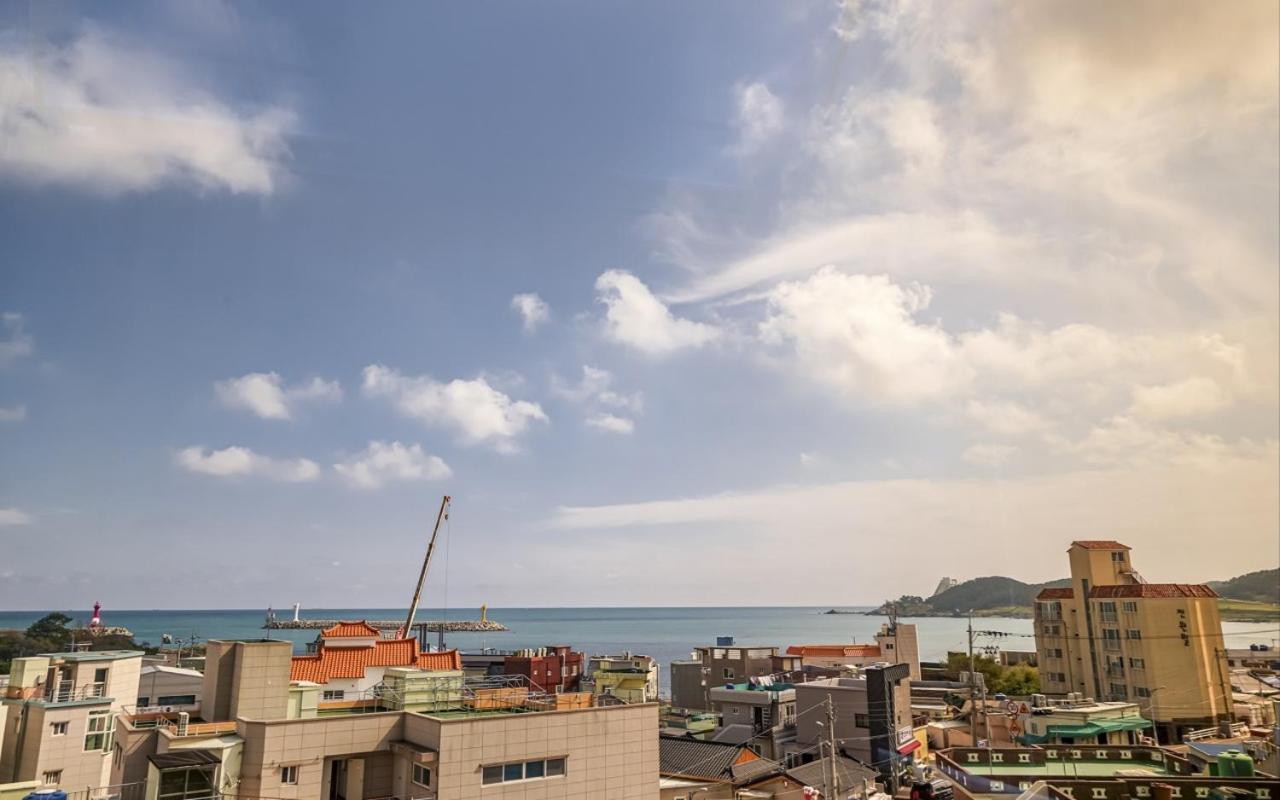 Gijangyeonhwari No,25