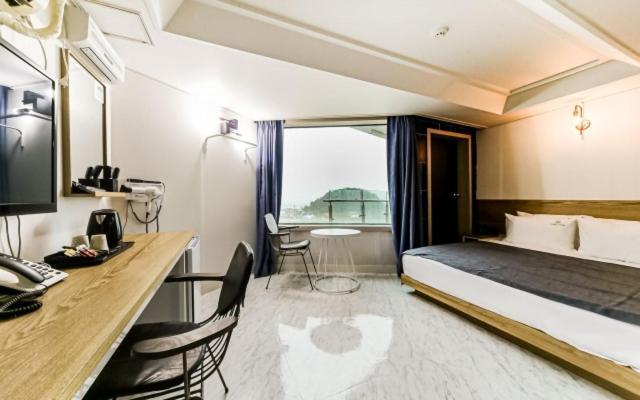 Hotel Sloth Songjeong