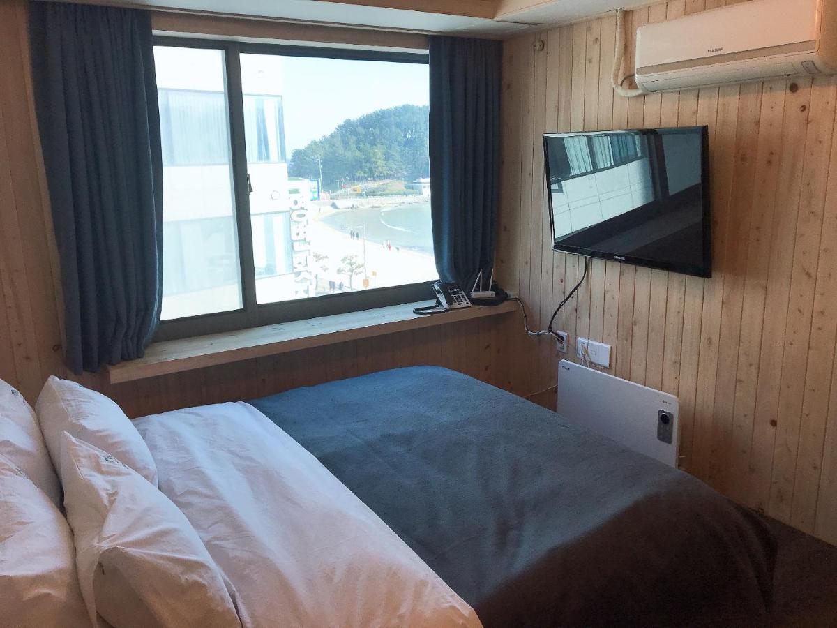 Sloth Songjeong Hotel