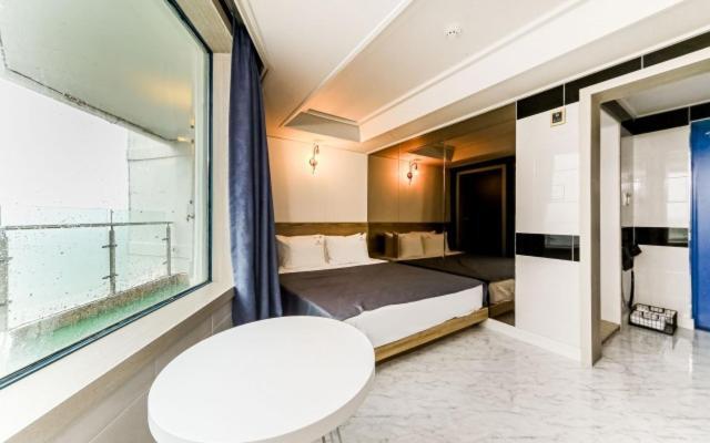 Hotel Sloth Songjeong