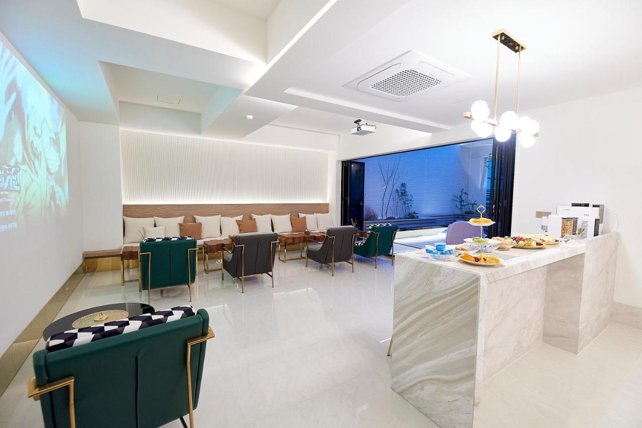 Denbasta Signature 3* Busan