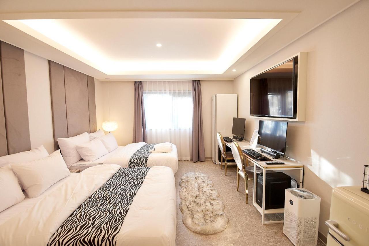 Khách sạn Denbasta Busan