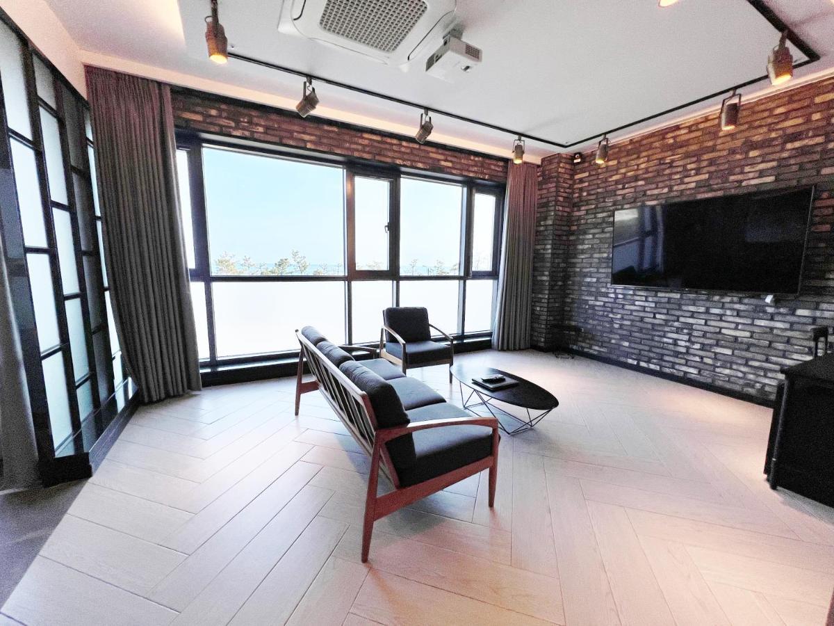 Laon 3* Busan