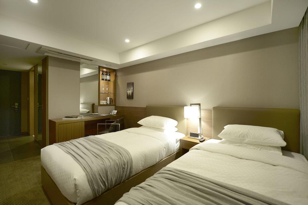 Business 3* Busan