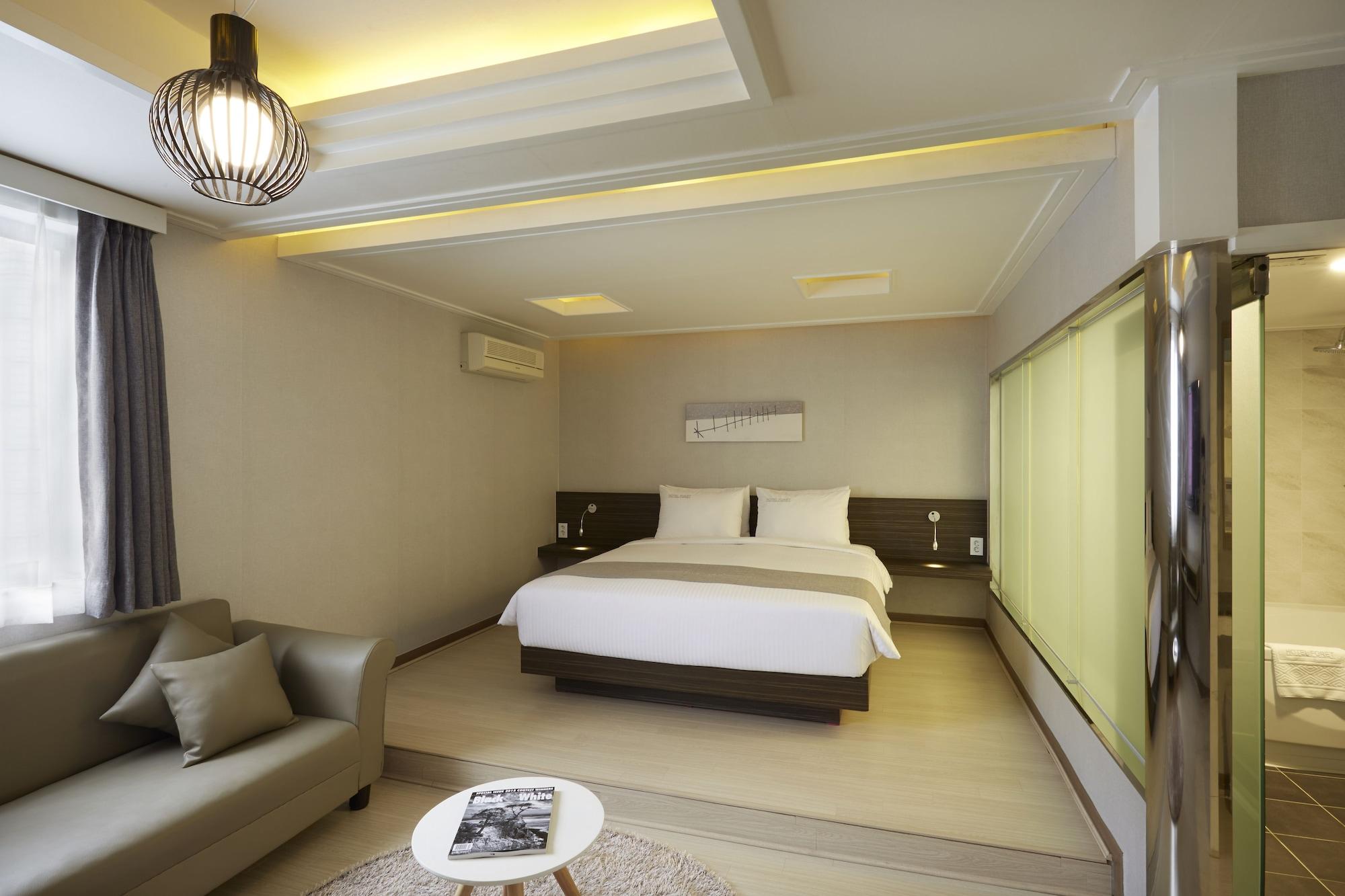 Foret The Hotel 3*