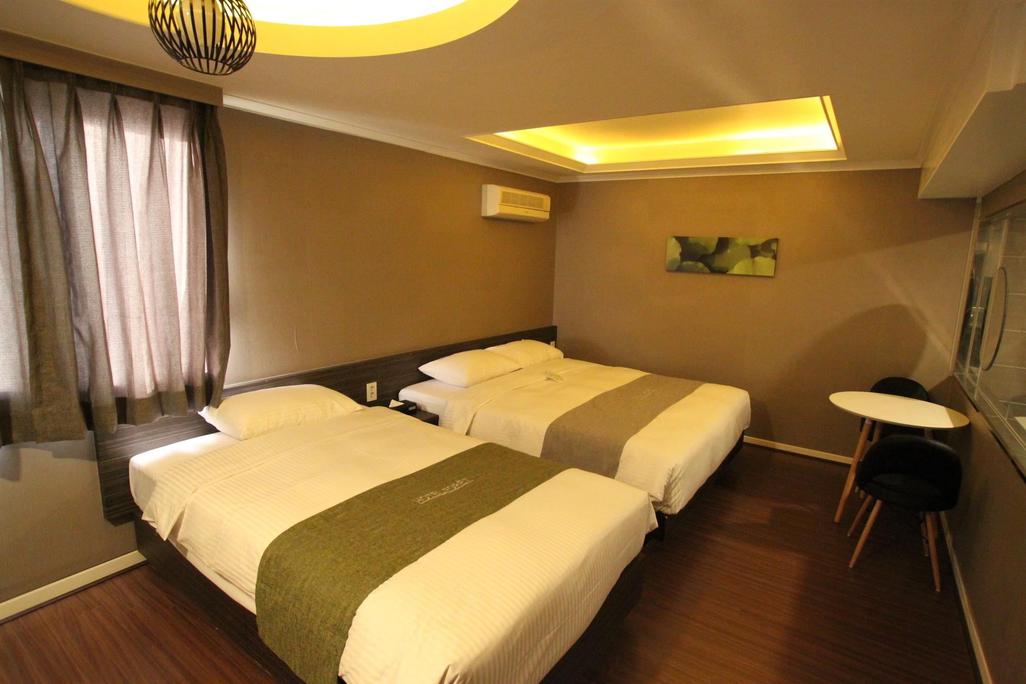 Foret The 3*
