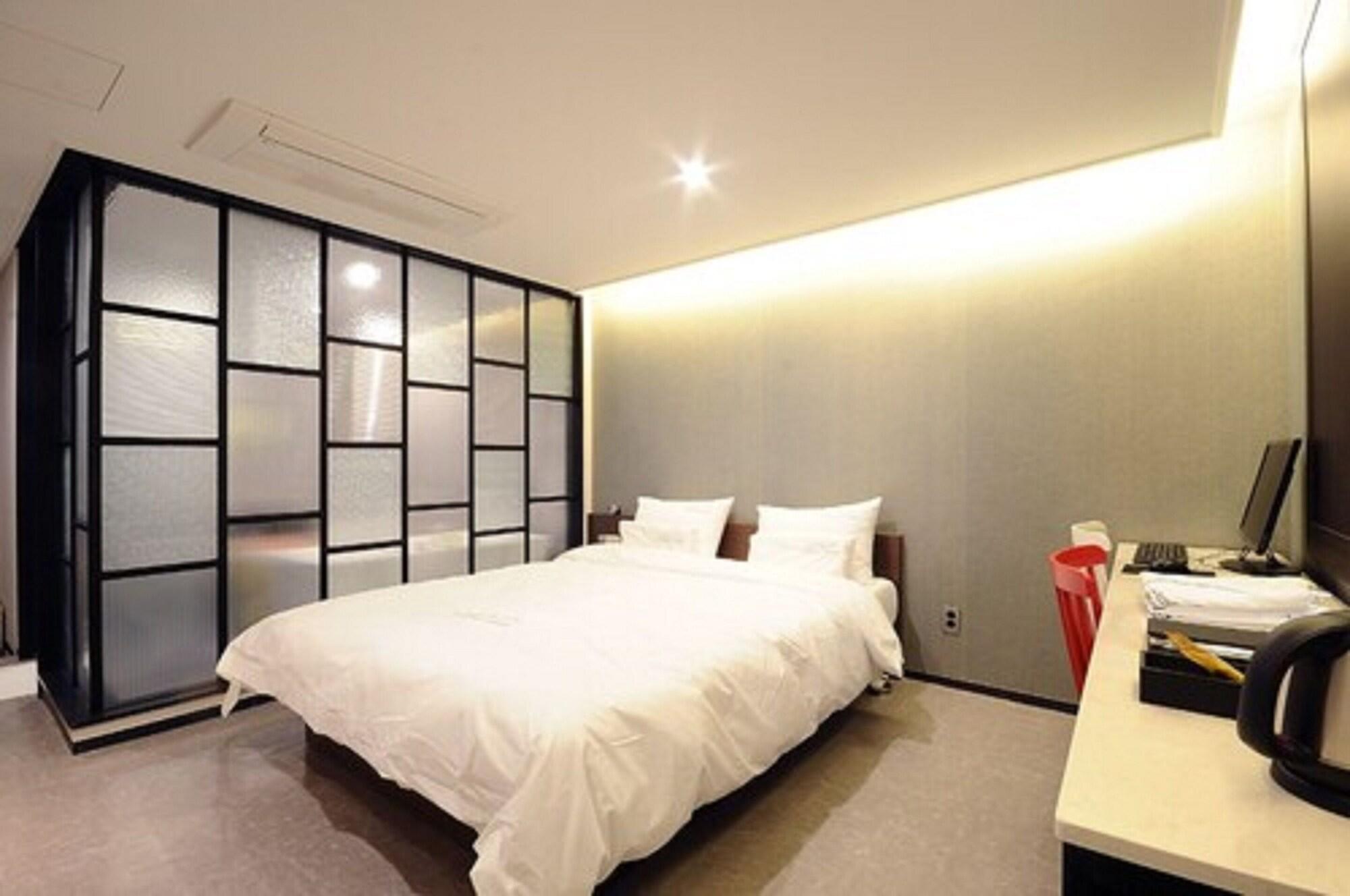 Queens Seomyeon Hotel Busan