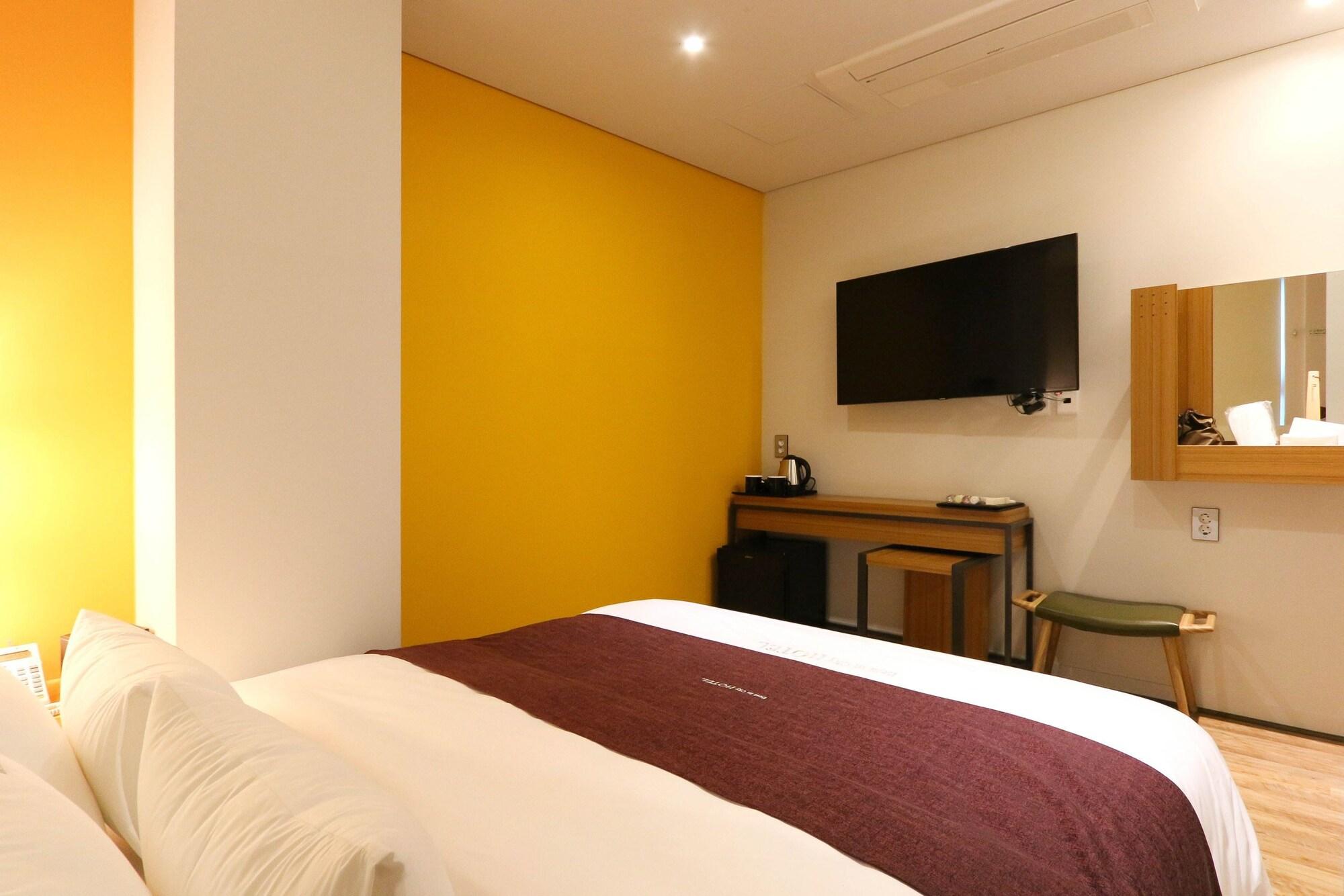 In Hotel Busan