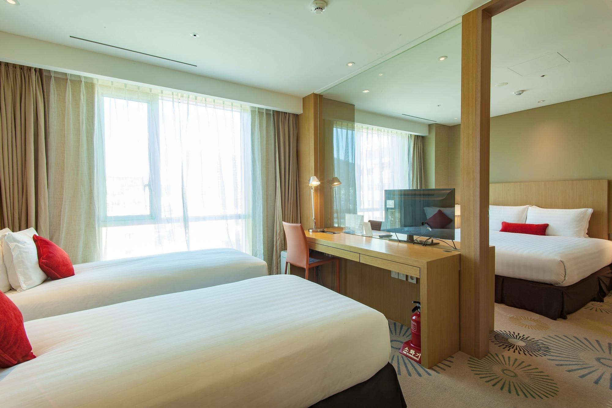Hotel Solaria Nishitetsu 4*