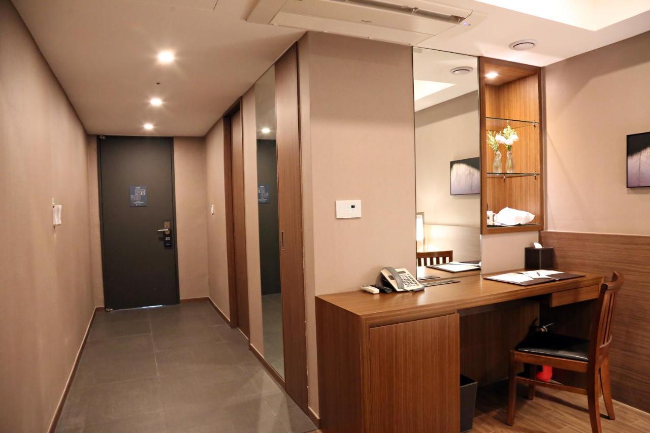 Business Hotel 3*