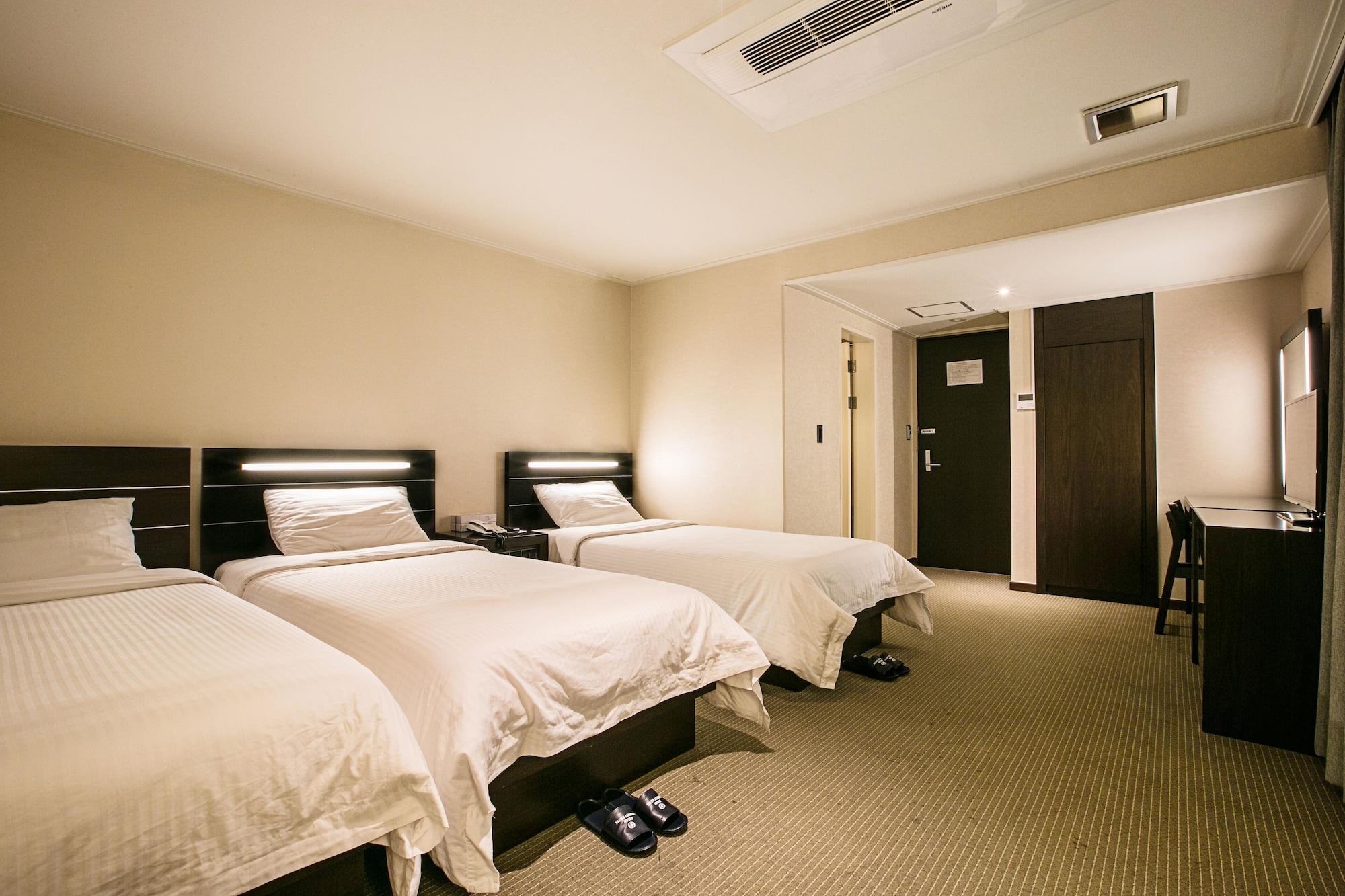 Tourist Hotel 3*