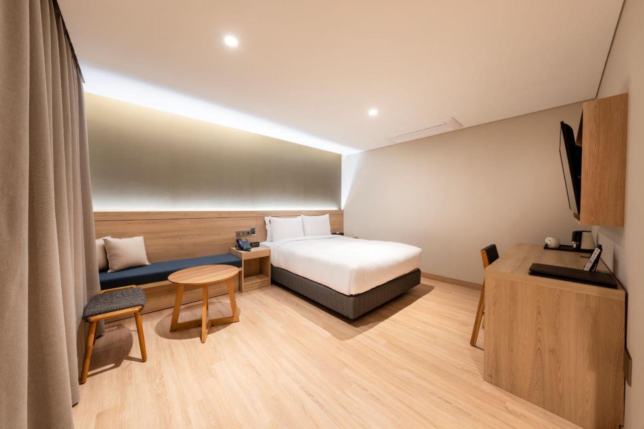 Foret The 3*