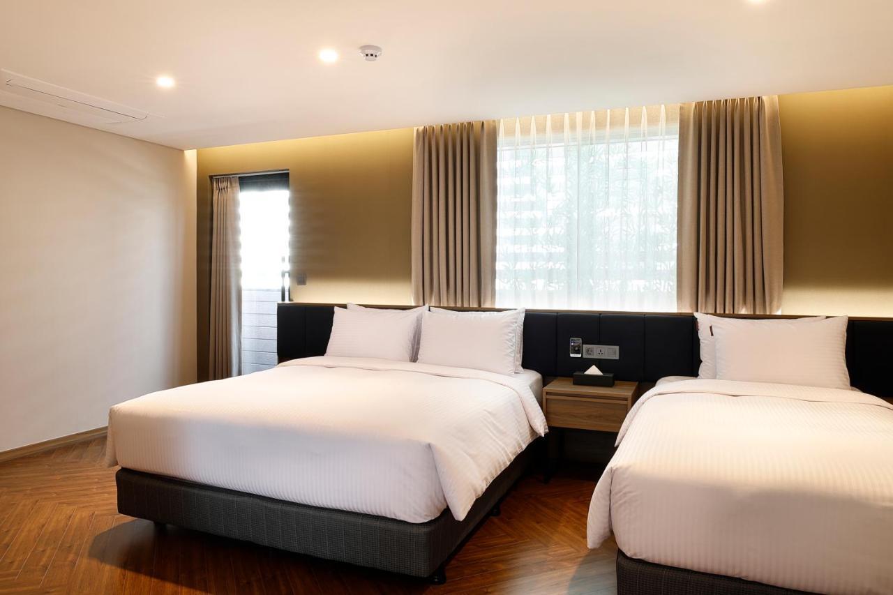 Foret The 3*