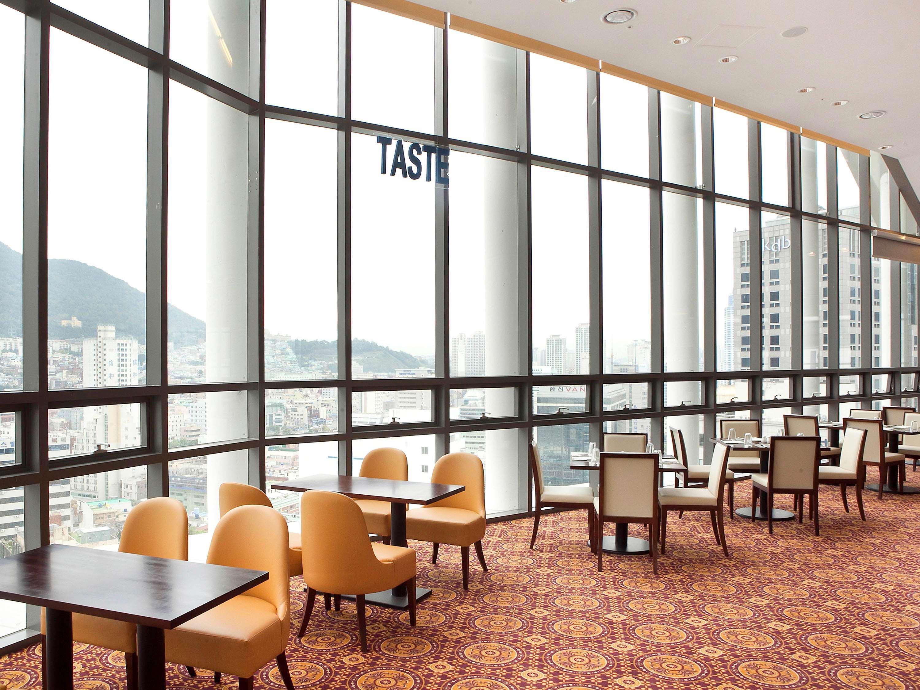 Hotel Ibis Ambassador Centre 3*