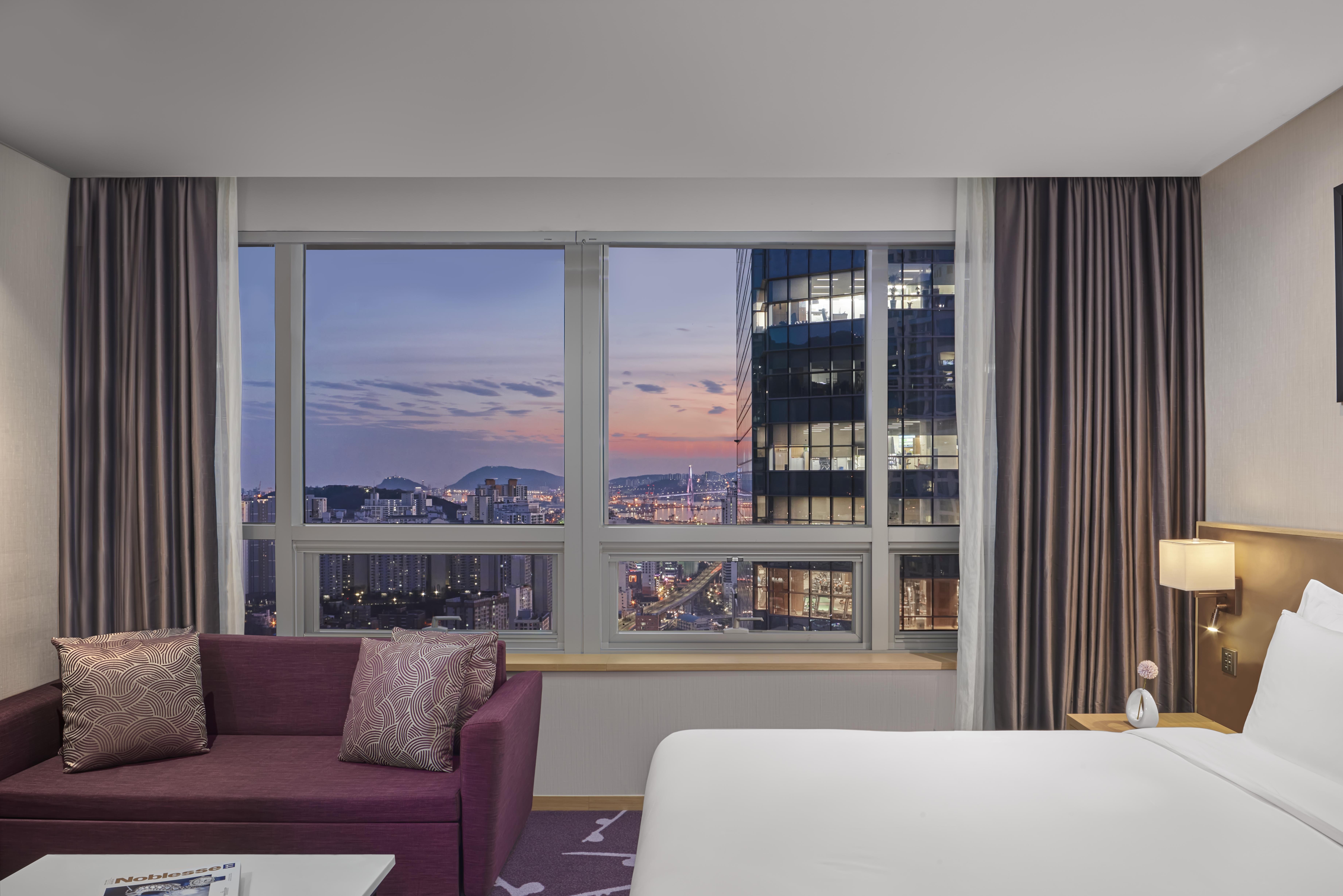 Hotel Avani 4*