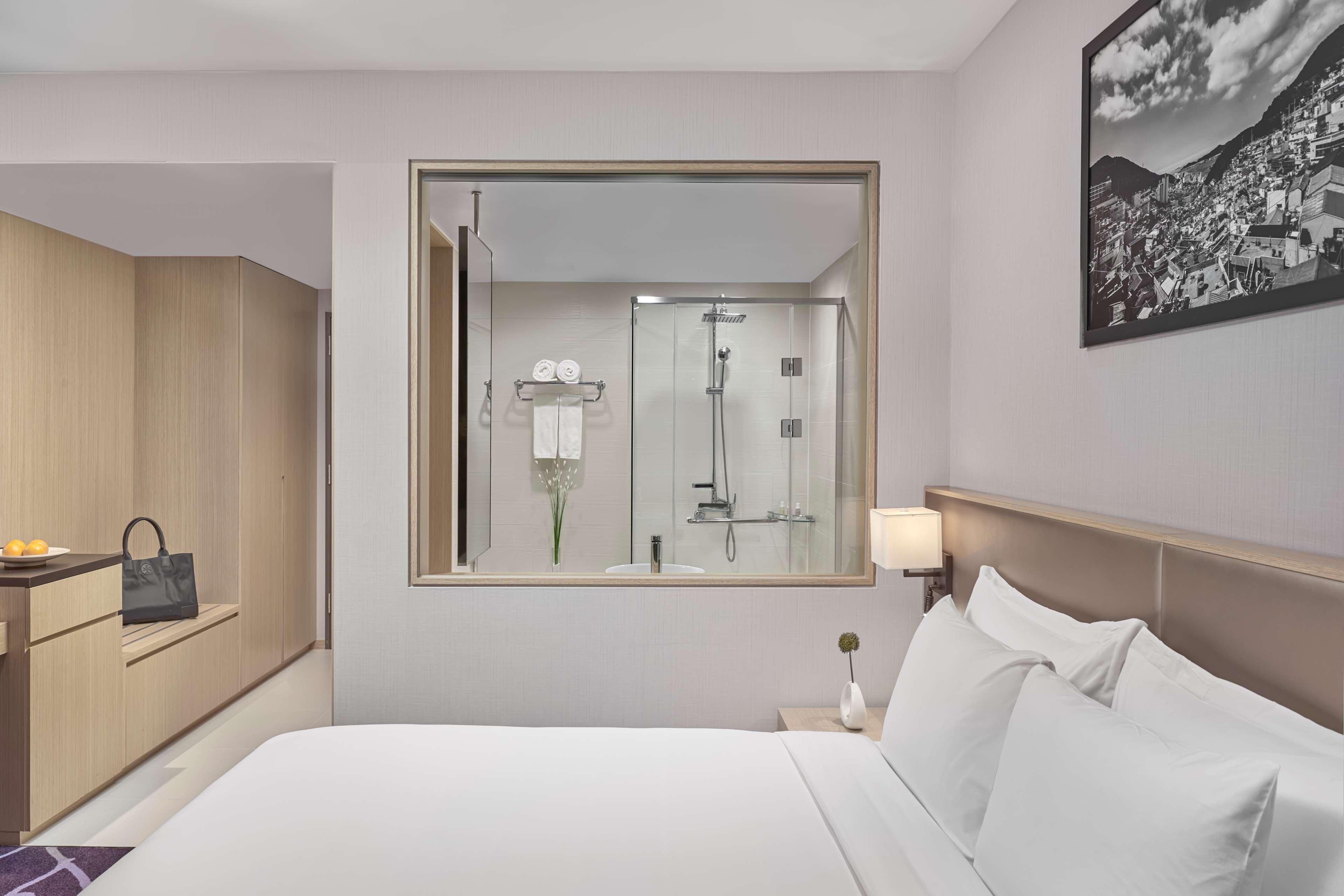 Avani Hotel 4*