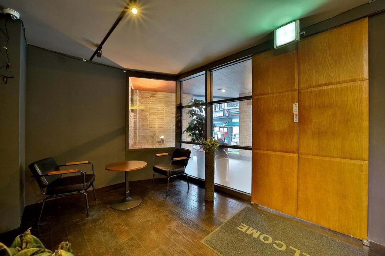 Seomyeon Hound 1st Street 3*
