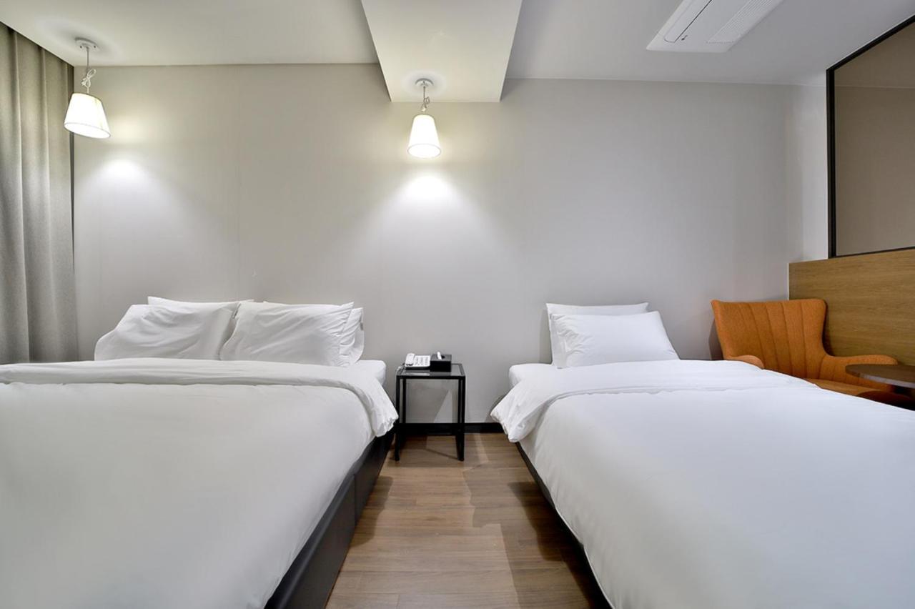 Hotel Seomyeon Hound 1st Street 3*