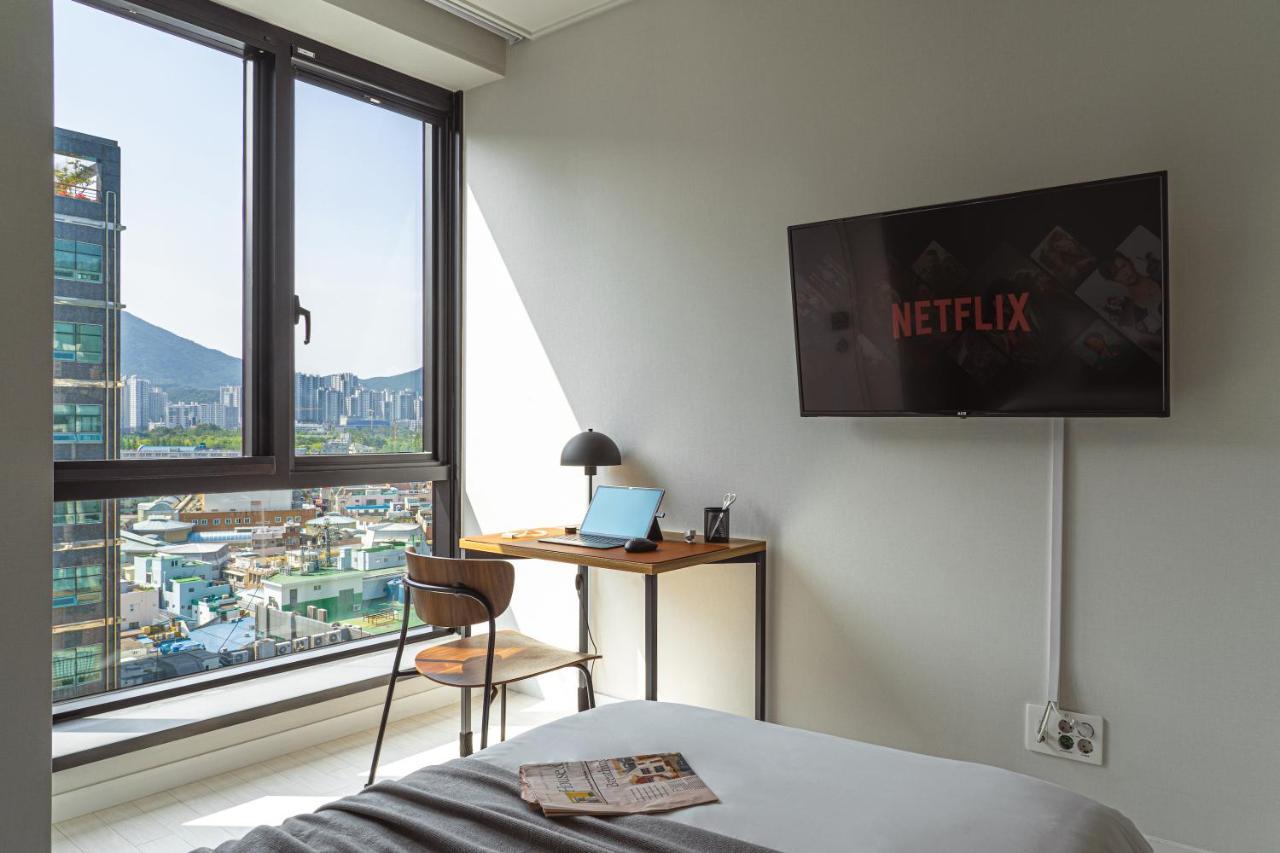 Apartment Urbanstay Seomyeon *