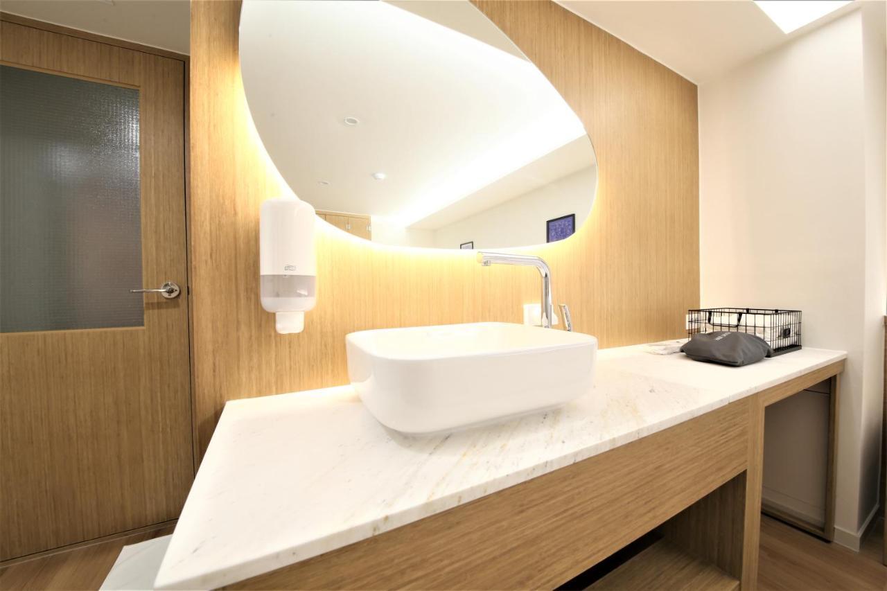 Hotel 25hours 2*